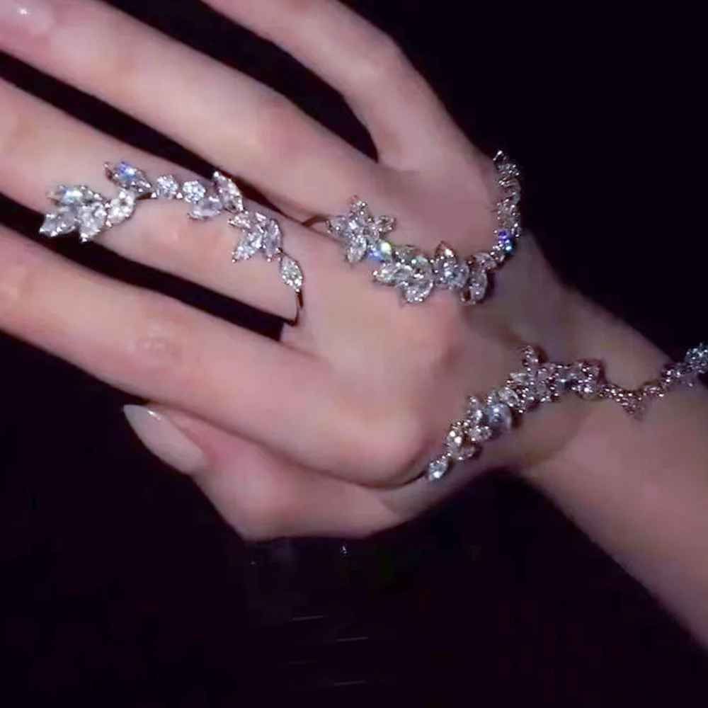 Moondust Sparkle Hand Jewellery