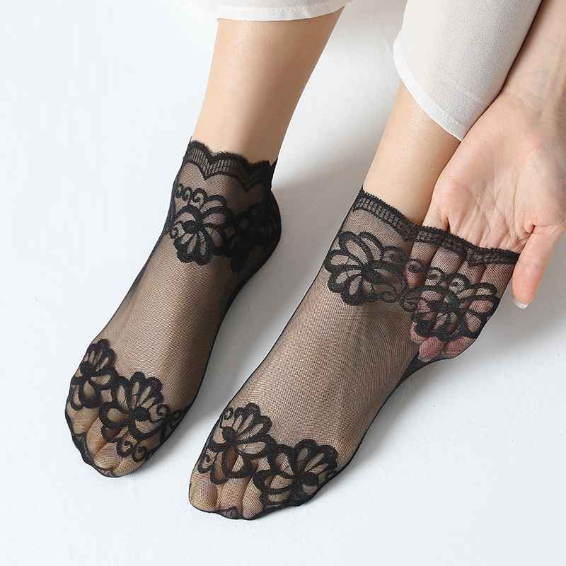 BreezeSoft Pearl Lace Socks