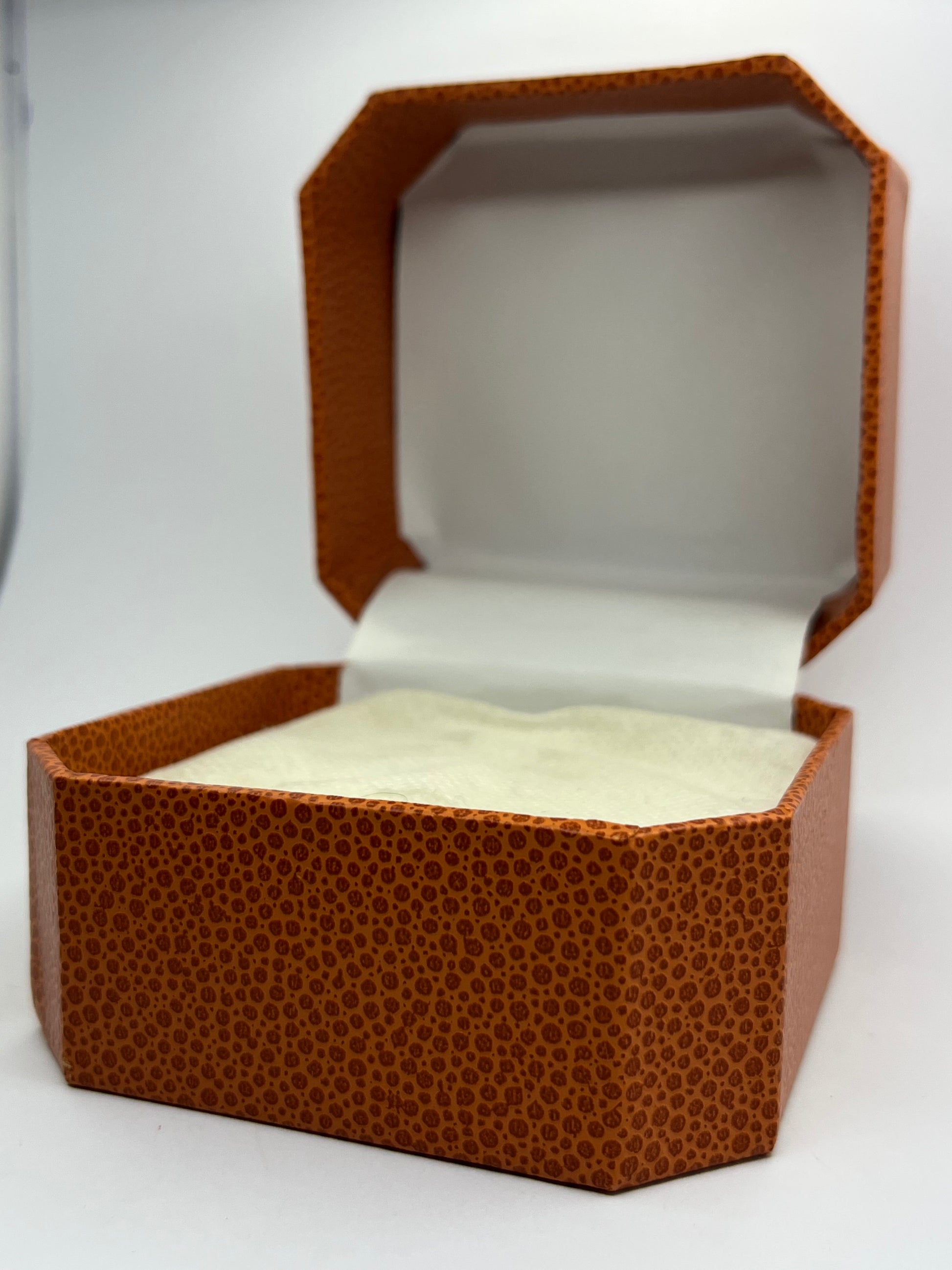 Elegant Gold & White Women’s Watch