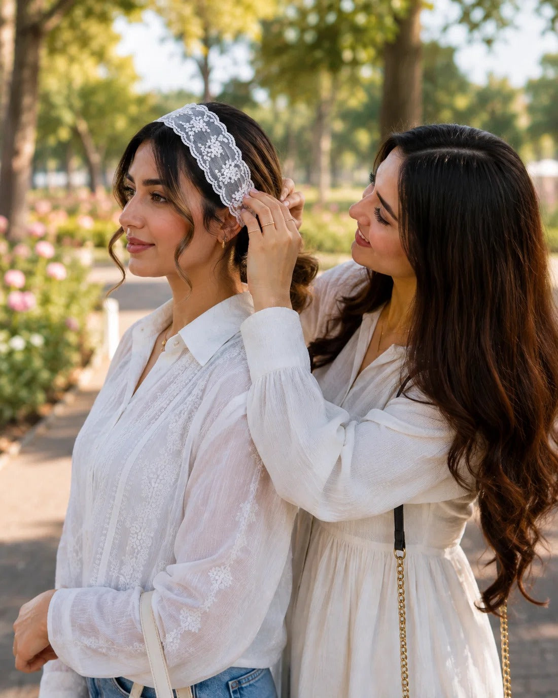 Delicate Flower Design Lace Headband