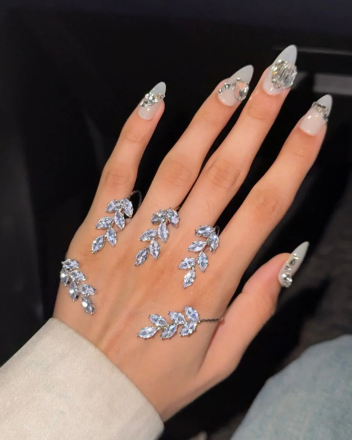 Celestial Leaf Curve Set